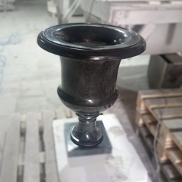 Ваза из гранита